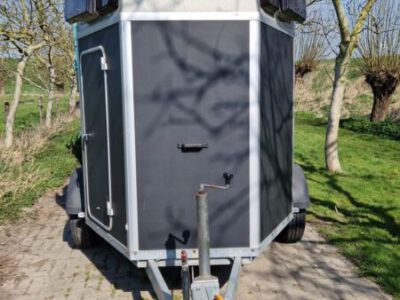 Humbaur 2 paards trailer