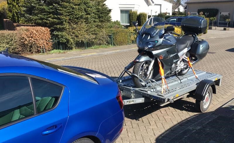 Motortrailer ongeremd voor 2 motoren met oprijplaat