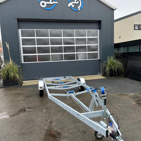 Vlemmix A trailer, 1350 kg, 631x220 cm