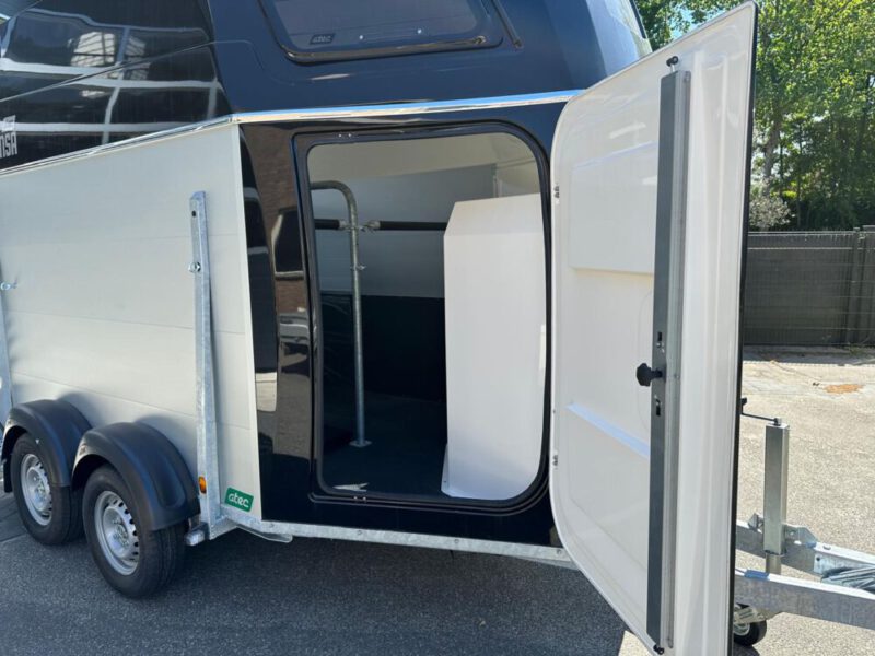 Atec Thensa 2000 zwart met zadelkamer